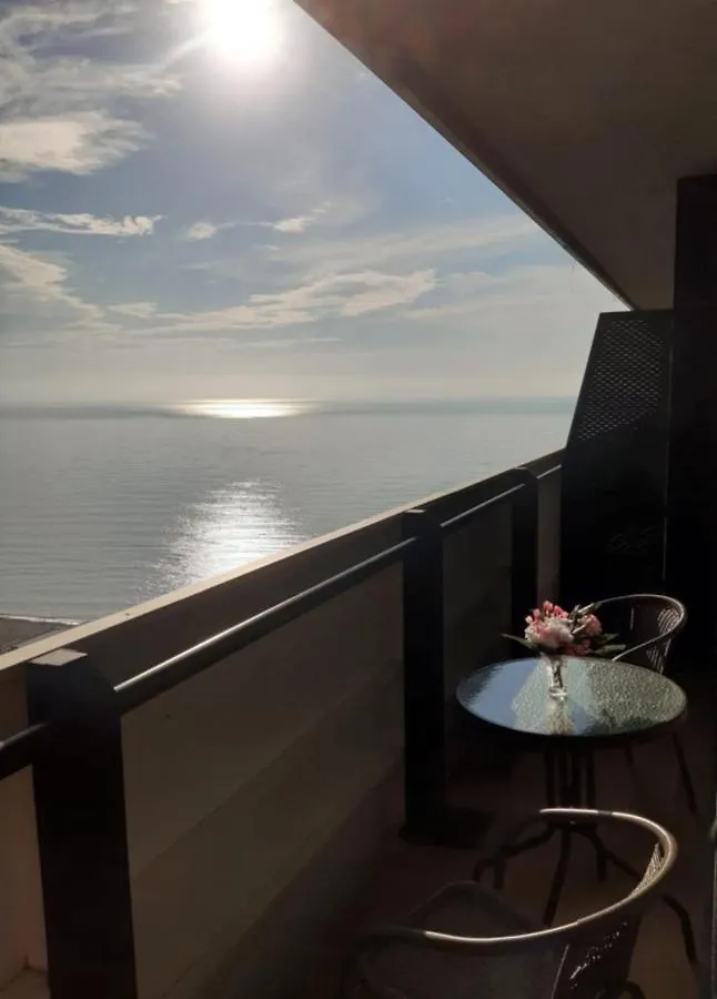 View & More Aparthotel In Batumi 5*,