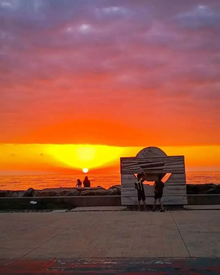 View & More Aparthotel In Batumi
