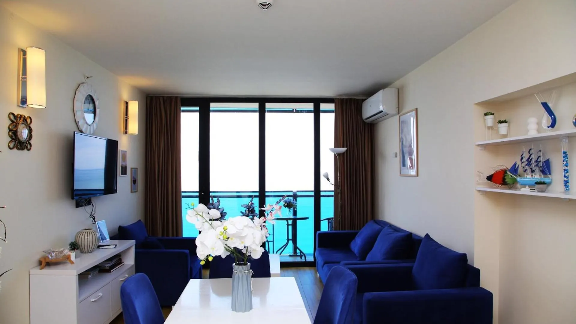 View & More Aparthotel In Batumi