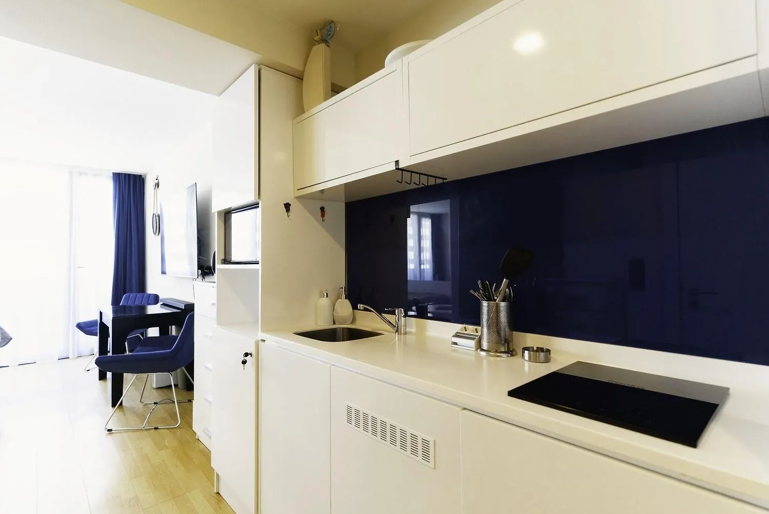 View & More Aparthotel In Batumi 5*,