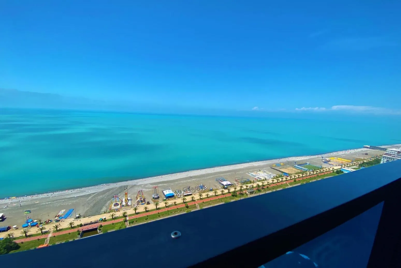 View & More Aparthotel In Batumi 5*,